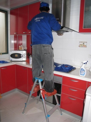 清洗及保潔服務-家電行業激烈競爭中如何尋找新利潤|家電經銷商增值投資好項目-清洗.